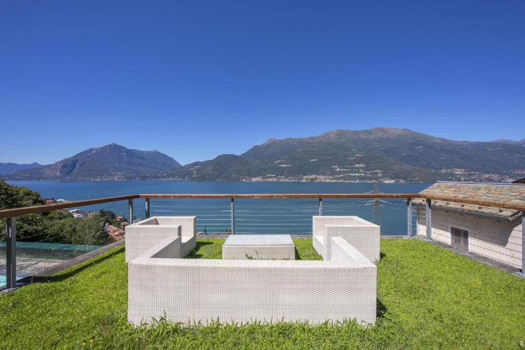 Poolside Apartment Cristina Bellano Exterior photo