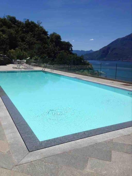 Poolside Apartment Cristina Bellano Exterior photo