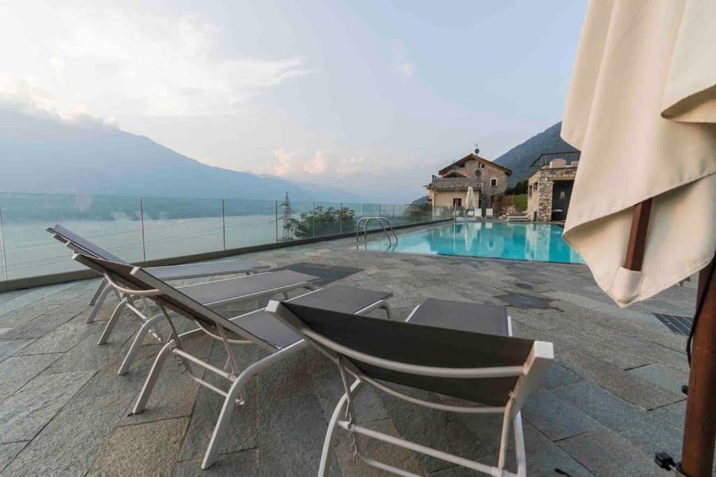 Poolside Apartment Cristina Bellano Exterior photo
